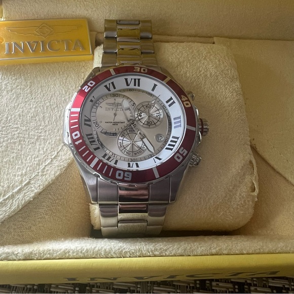 Invicta Swiss Chronograph Watch Model 5290 - Picture 4 of 4